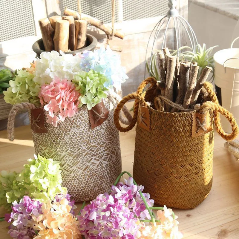 Natural straw woven flower pot in white or yellow, rural style, sizes L and M, for desktop gardening use