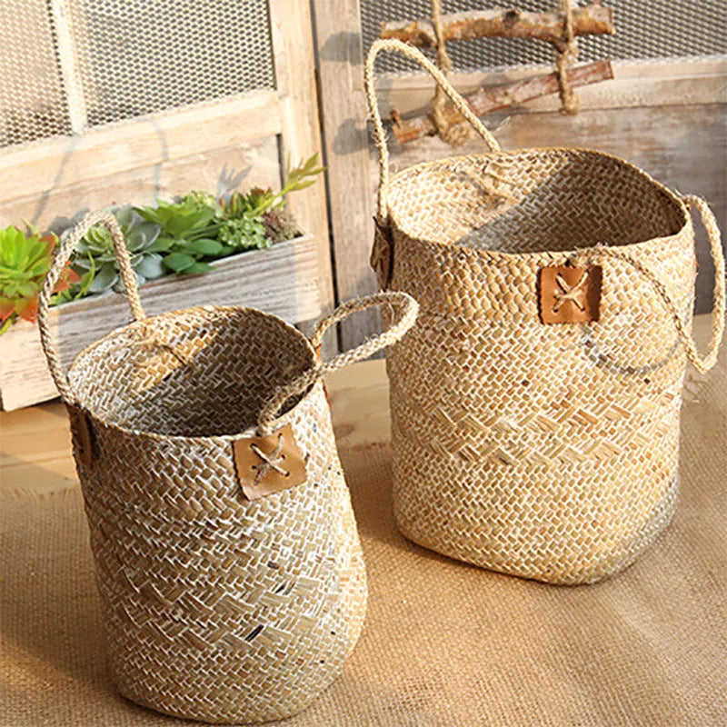 Natural straw woven flower pot in white or yellow, rural style, sizes L and M, for desktop gardening use