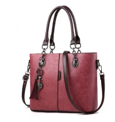 Large PU leather shoulder handbag for women with zip, embossing and car suture, 31cm x 24cm x 13cm, 750g