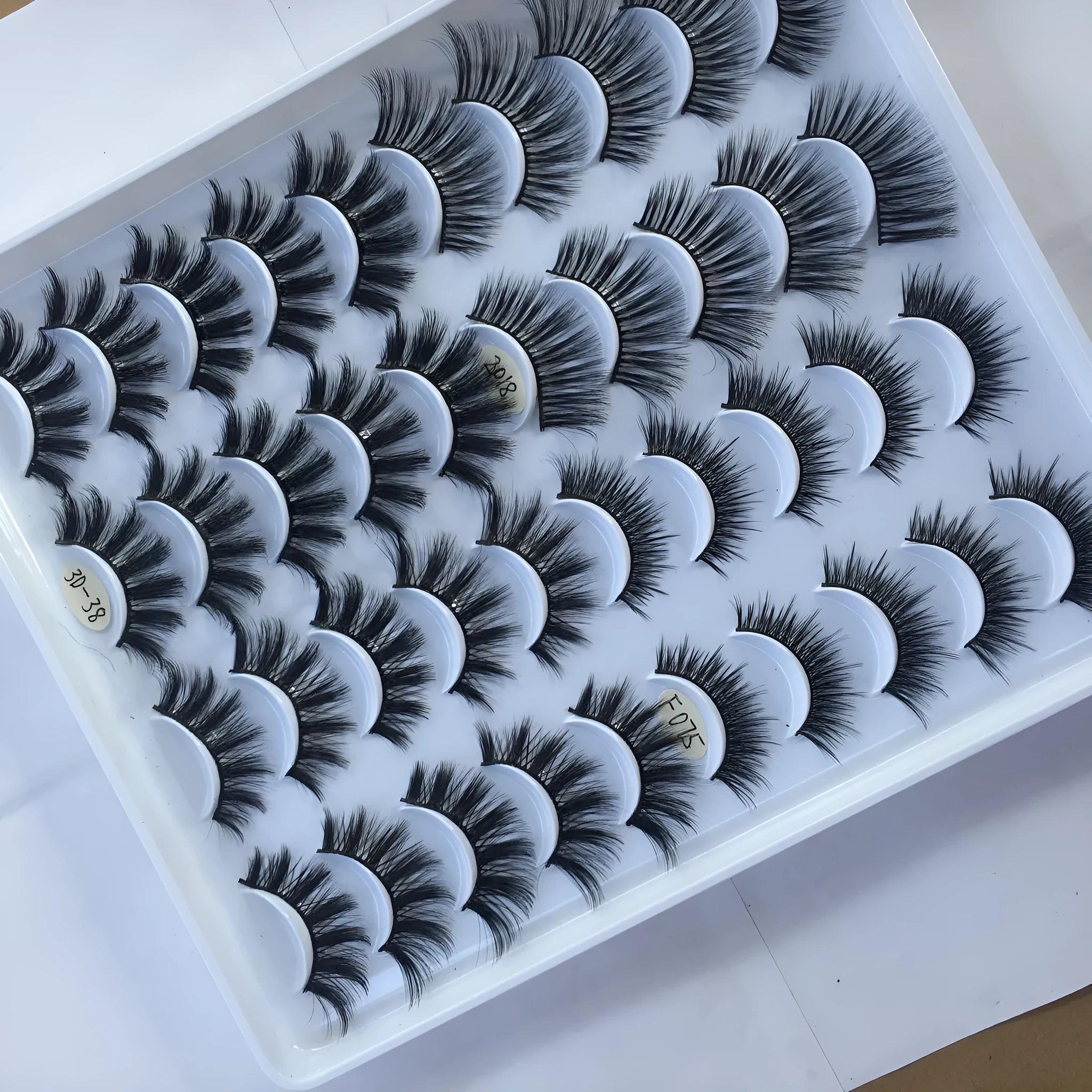 20 pairs of three-dimensional multi-layer false eyelashes made of chemical fibre, pure handmade, mixed styles.