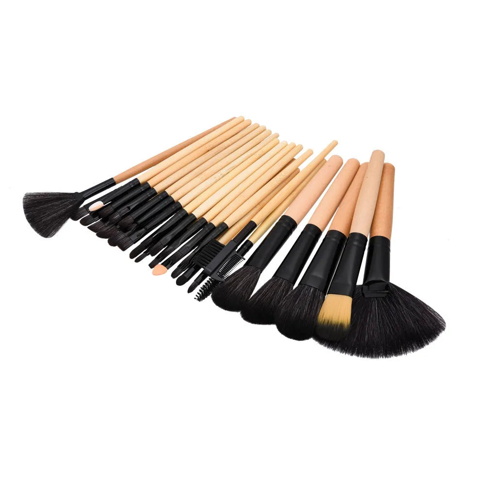 Beauty Appliance makeup brush set with nylon bristles and wood handle in beige colour