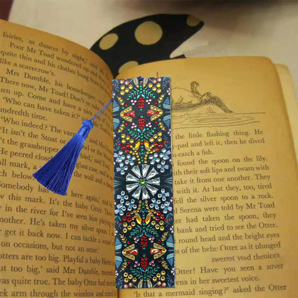 Handcrafted leather bookmark with special-shaped diamond embroidered mandala flower design