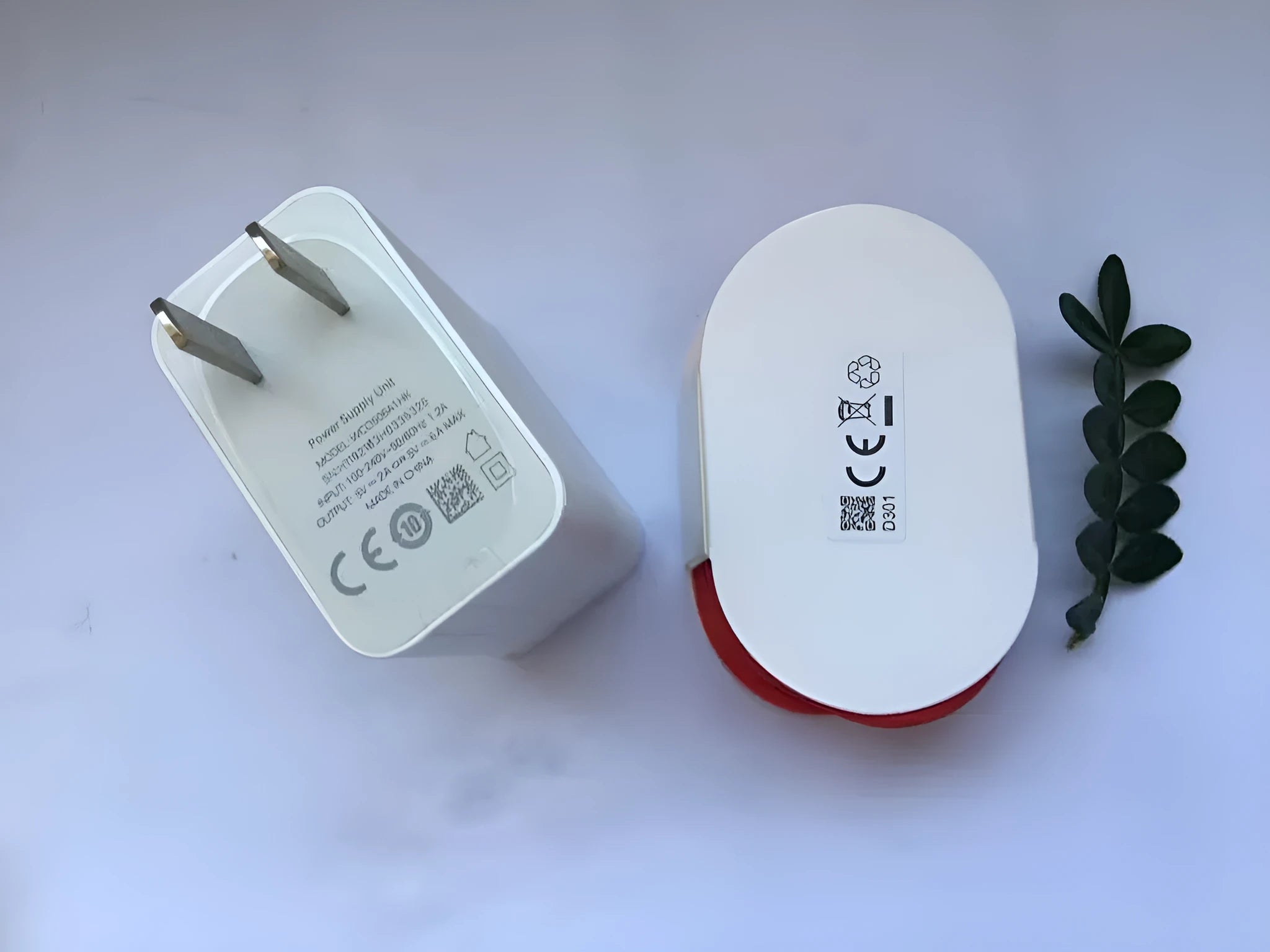 30W USB phone charger with 1 metre flash charging cable and LED indicator light