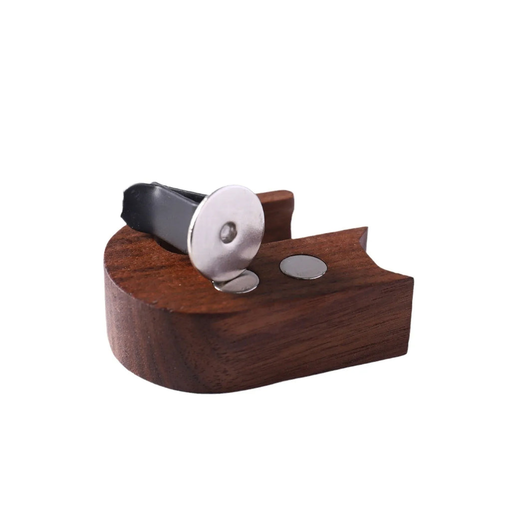Wooden car vent decorative vase black walnut cat-shaped clip model on car air vent