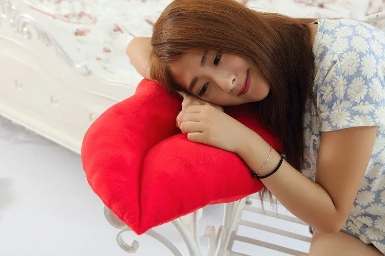 Plush big lips pillow in pink or red, 50cm and 60cm, short plush with PP cotton filling