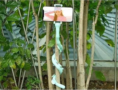 Flexible worm design mobile phone holder with suction cup mounting and 62cm reach