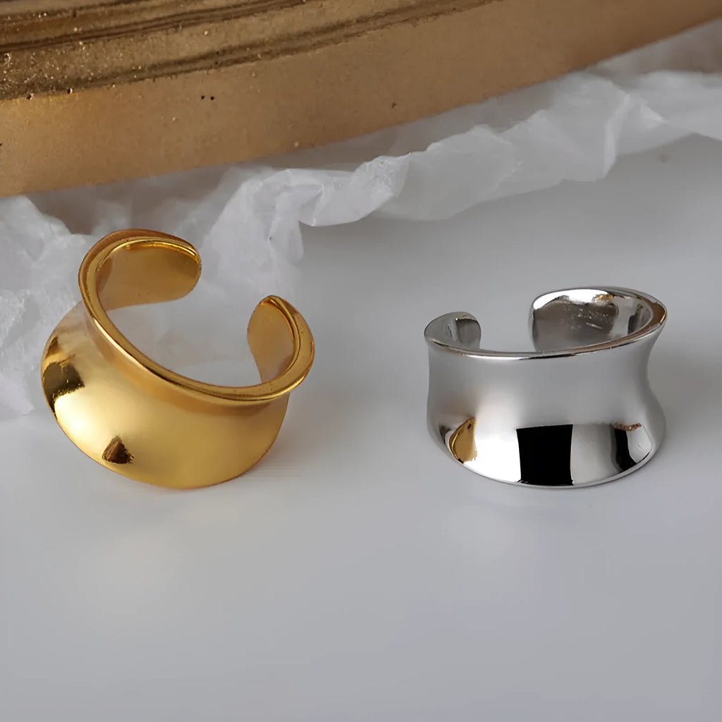 Single S925 sterling silver round ear clip in white gold colour or 18K gold, geometric earring for women