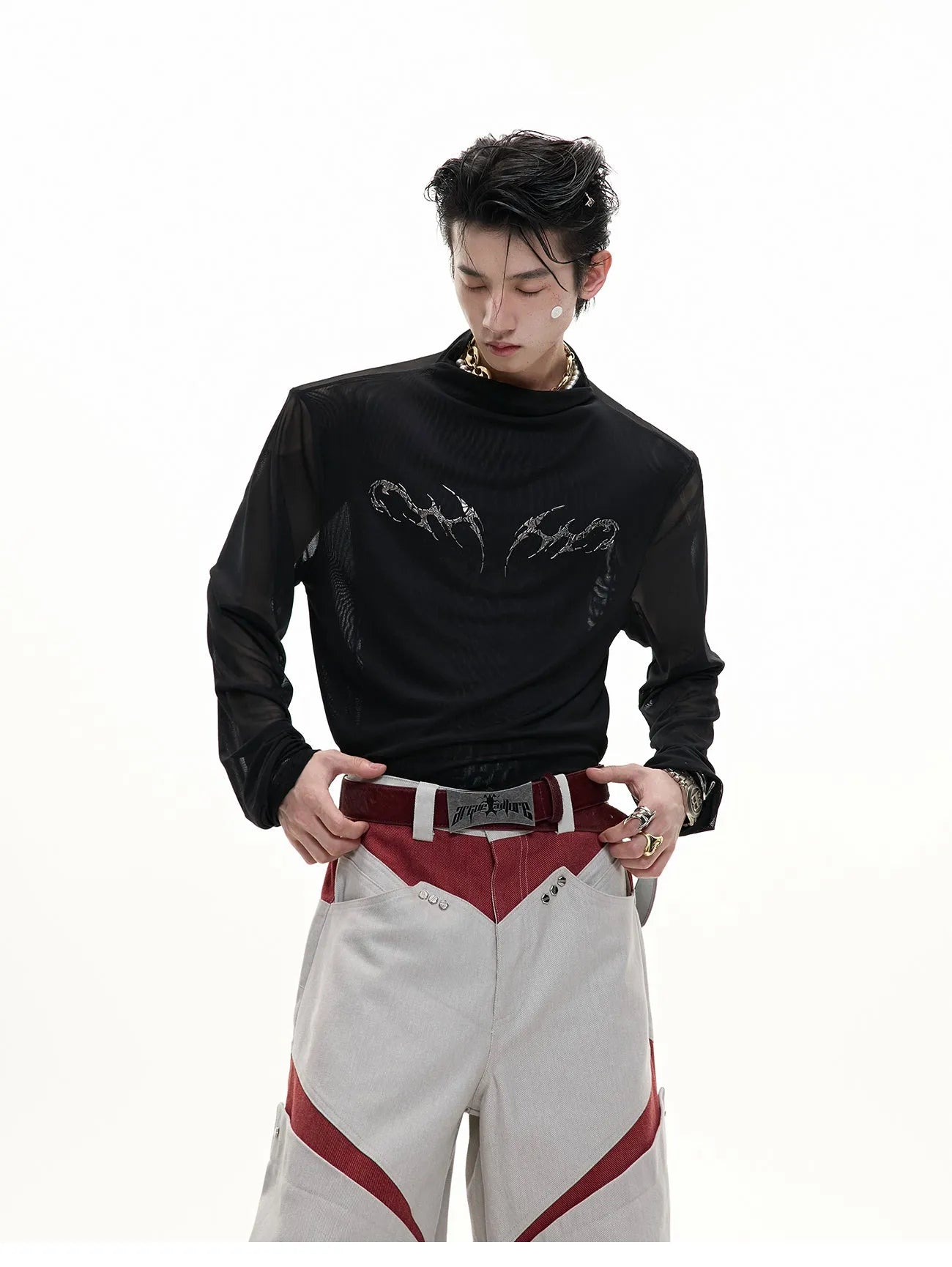 Men's black slim-fit long sleeve mesh bottoming shirt with a cooling fabric texture.