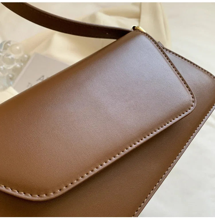 Niche small square PU shoulder bag in khaki, 26x11x5cm, one-shoulder messenger for women