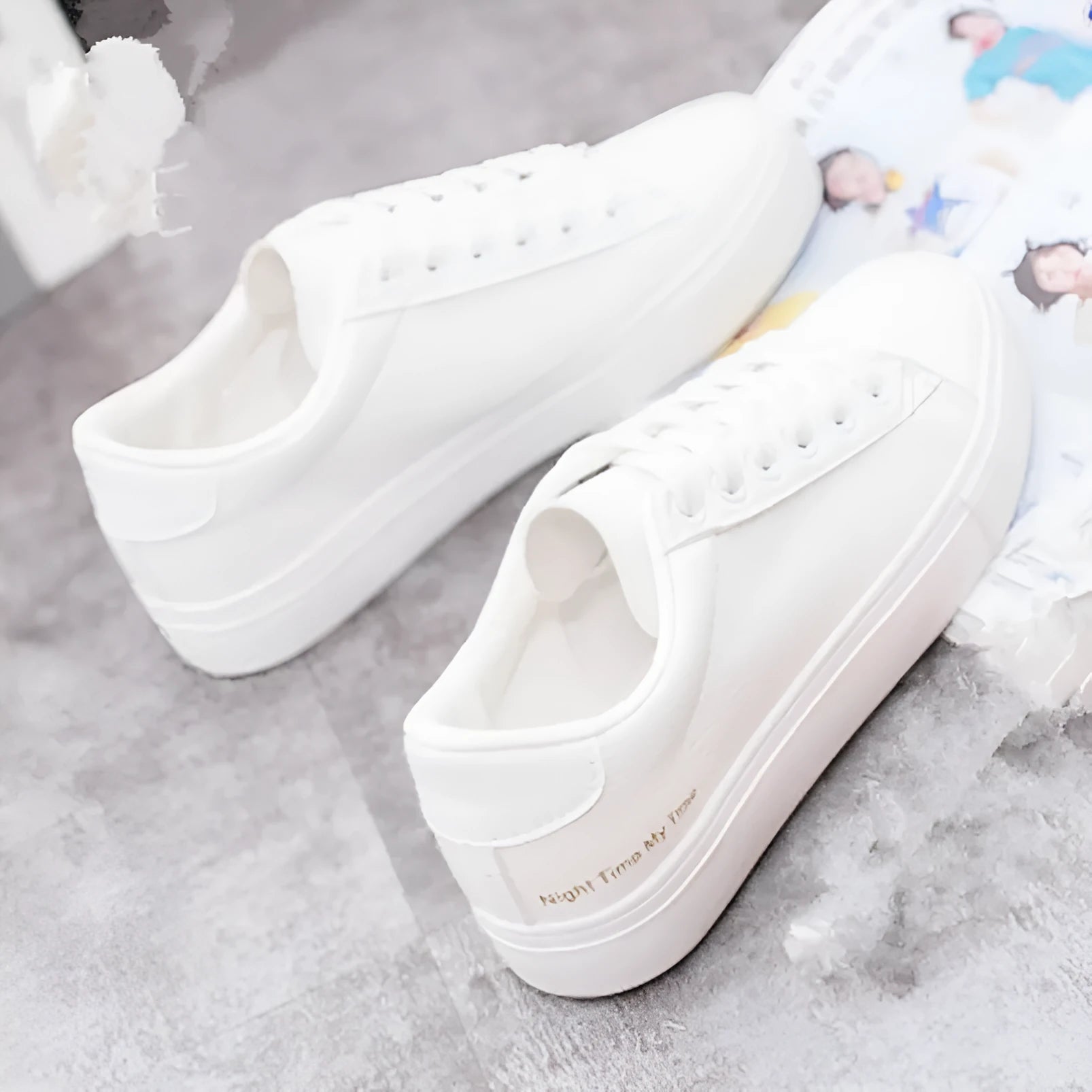Women's canvas sneakers with rubber sole, white colour option, side view