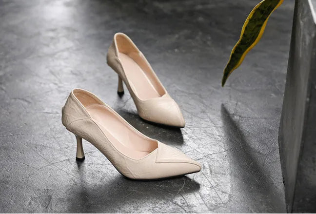 Women's pointed-toe stiletto court shoes in apricot or black, 5cm or 7cm heel, faux leather upper, sizes 30-44