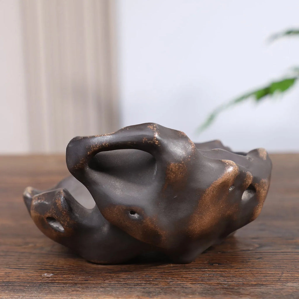 Brown mud ceramic flower pot with alien shape, 21x10x7cm, for desktop planting