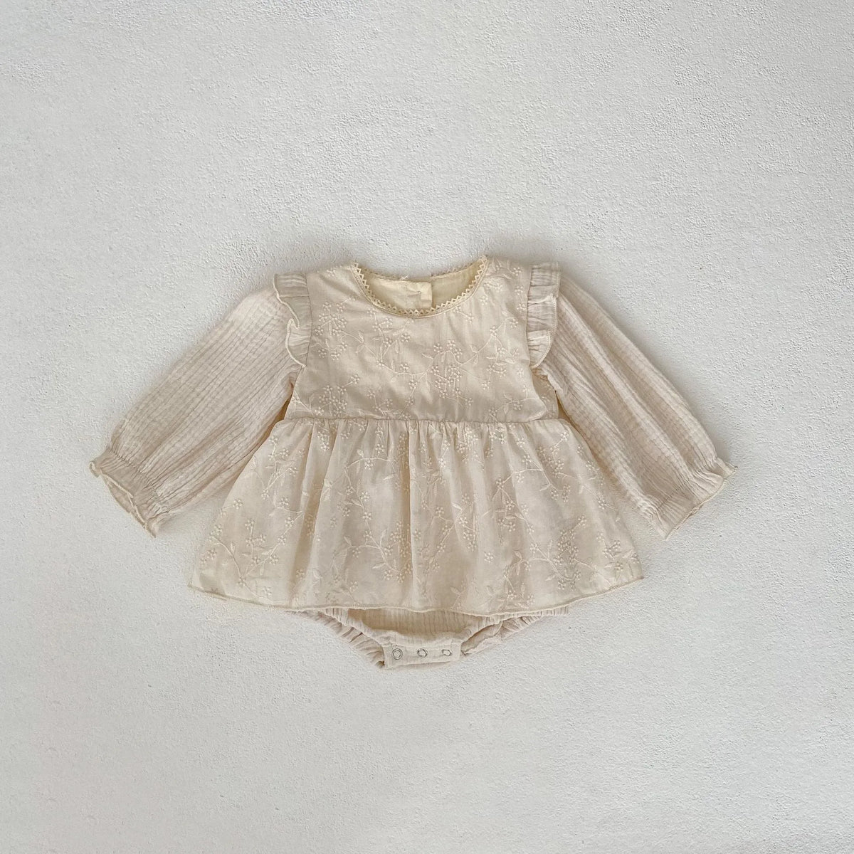 Apricot cotton baby jumpsuit with long sleeves, embroidery and lace, triangle style for spring autumn, sizes 66cm to 90cm