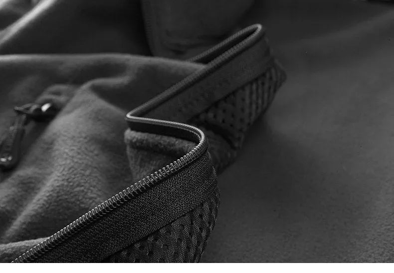Thick military army fleece jacket for men in Army Green with turn-down collar and zipper