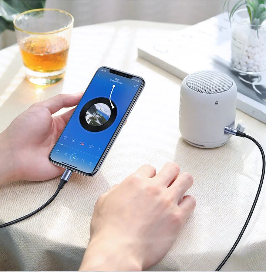 Black Apple Lightning to 3.5mm audio cable with shiny silk braid for car use