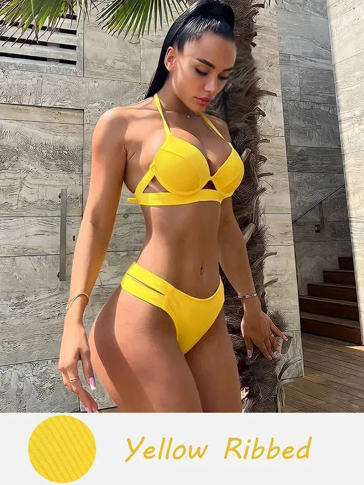 Women's polyester bikini set in backless design with skinny fit