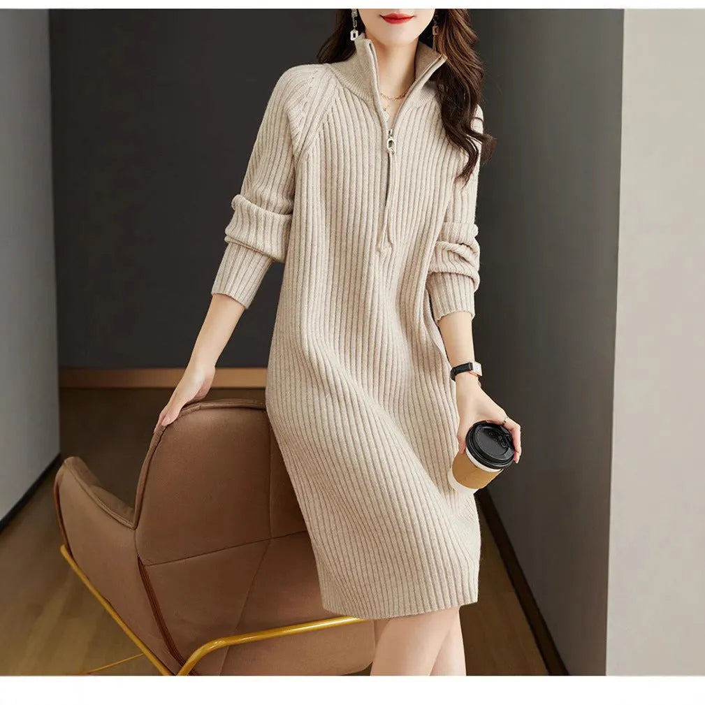 Woolen skirt with half zip closure and stand collar in casual midi length with loose fit