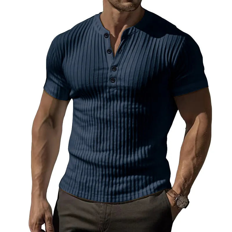 Men's slim-fit short-sleeved muscle t-shirt in polyester, shown in army green colour.