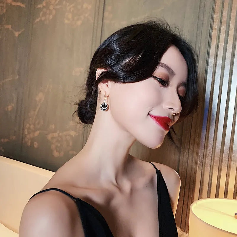 Black geometric round earrings with retro Hong Kong style, 3.6cm length