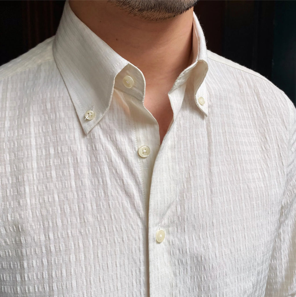 Retro breathable wrinkle resistant cotton blend shirt with button collar in beige, front view