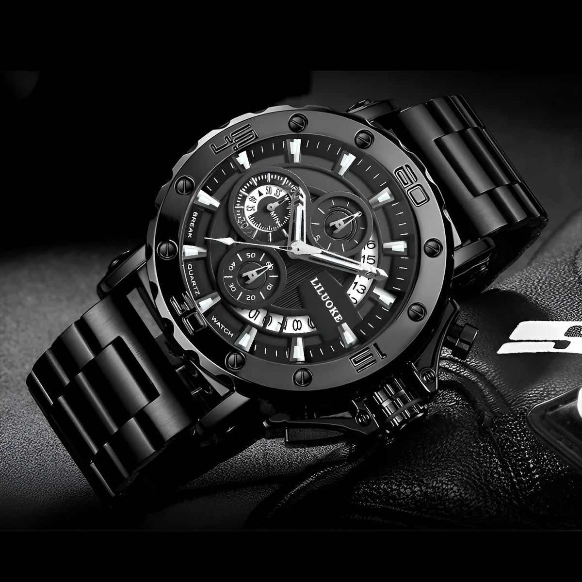 Men's thick luminous waterproof quartz watch with stainless steel strap and black round dial, 30m water resistant, 14.8mm case.