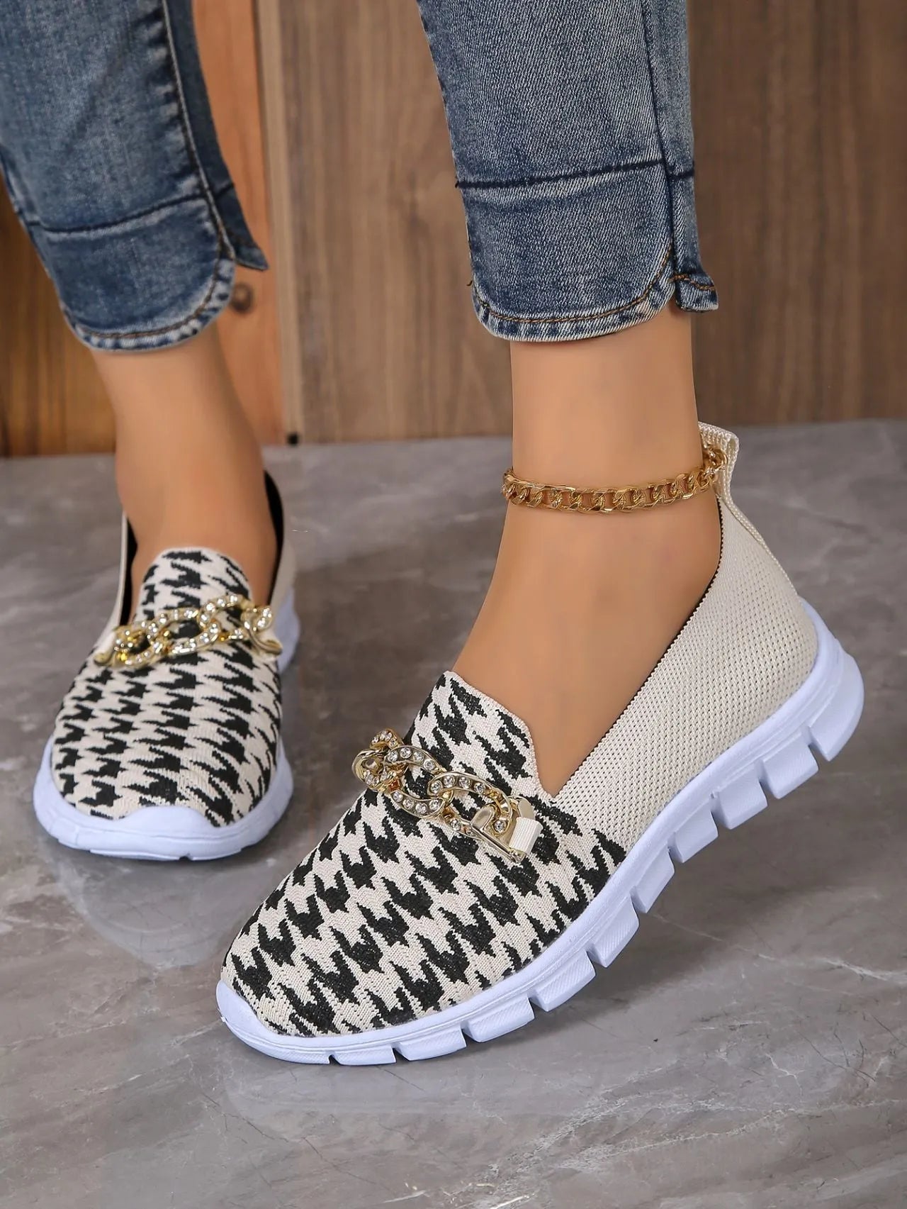 Casual Houndstooth Print Chain Mesh Shoes Summer Walking Sports Flat Shoes Women Breathable Loafers with Metal Detail Rubber Sole Low Heel Platform Round Toe