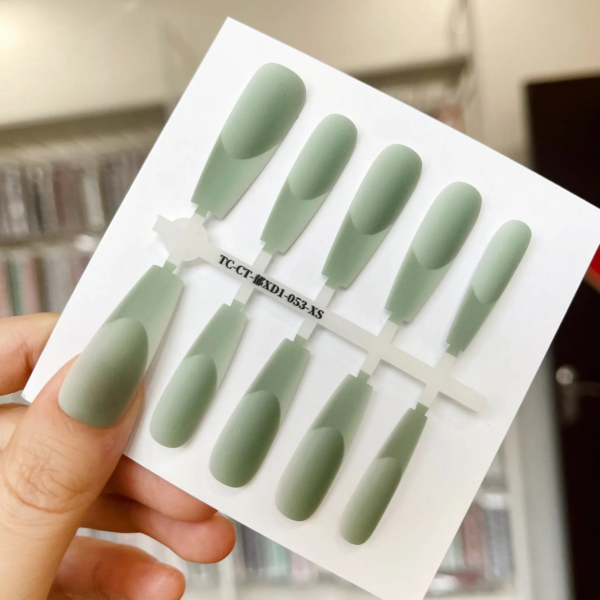 Set of 40 retro Chinese-style ultra-thin seamless nail tip space French manicure stickers in green and purple colours