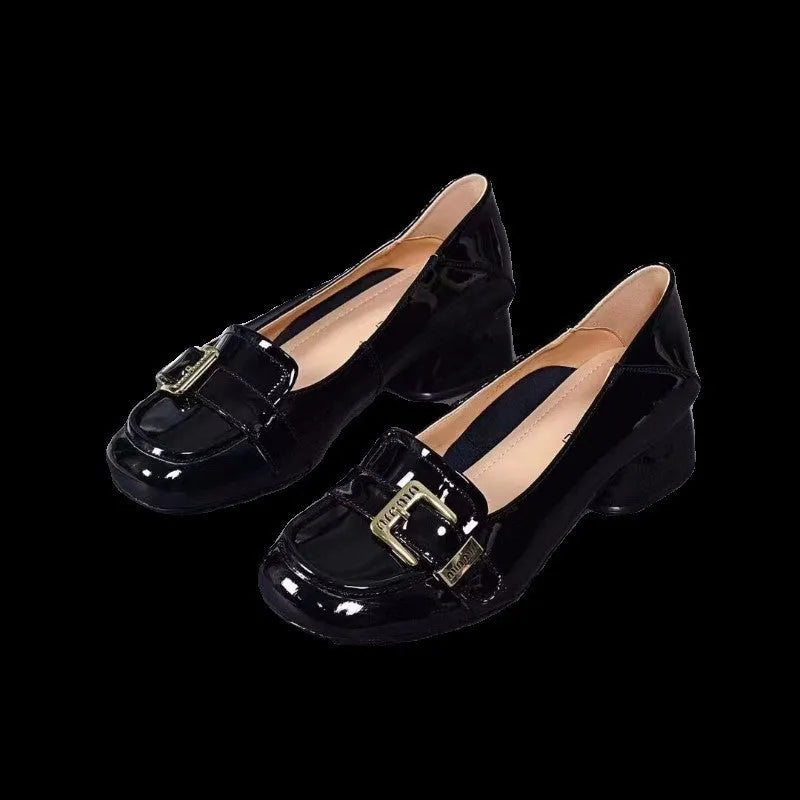 Women's soft-soled cowhide flats with square heel, available in black or khaki, sizes 35 to 40