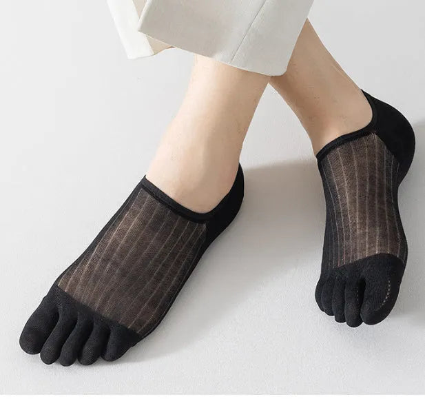 Five-finger boat socks in modal cotton, shown in black, dark grey, light grey, khaki, and white colour options.