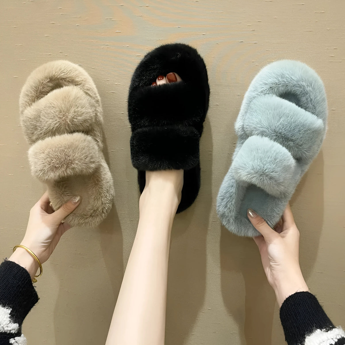 Fuzzy women's house slippers with faux fur upper and rubber sole, 3.5cm thick, in black beige khaki light blue or orange.
