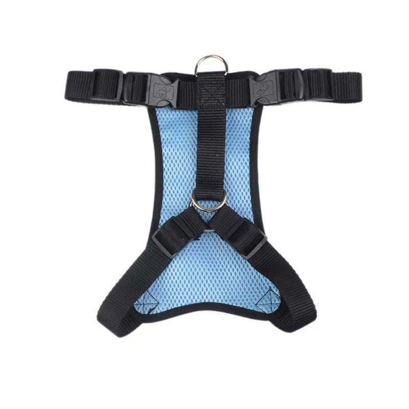 Reflective retractable dog car seat belt in black with chest and back strap and clip attachment