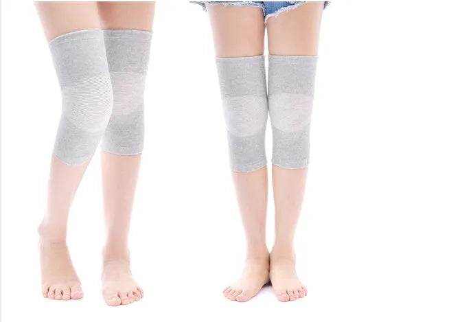 Black compression knee support sleeve for joint pain and arthritis relief, nylon spandex fabric, size S for 28-33 cm leg circumference
