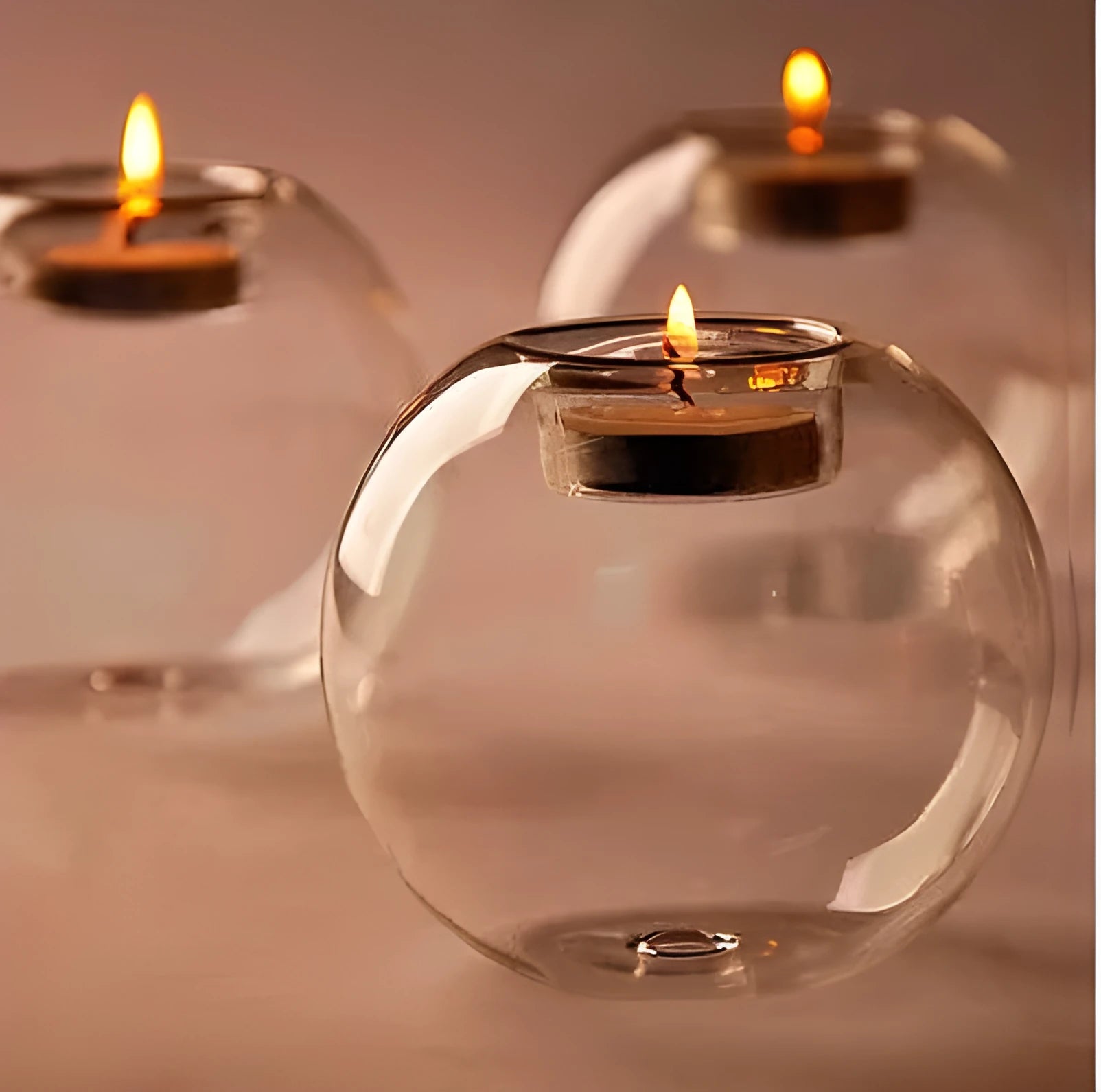 Europe style round hollow glass candle holder ball vase in handmade hot glass frying table construction
