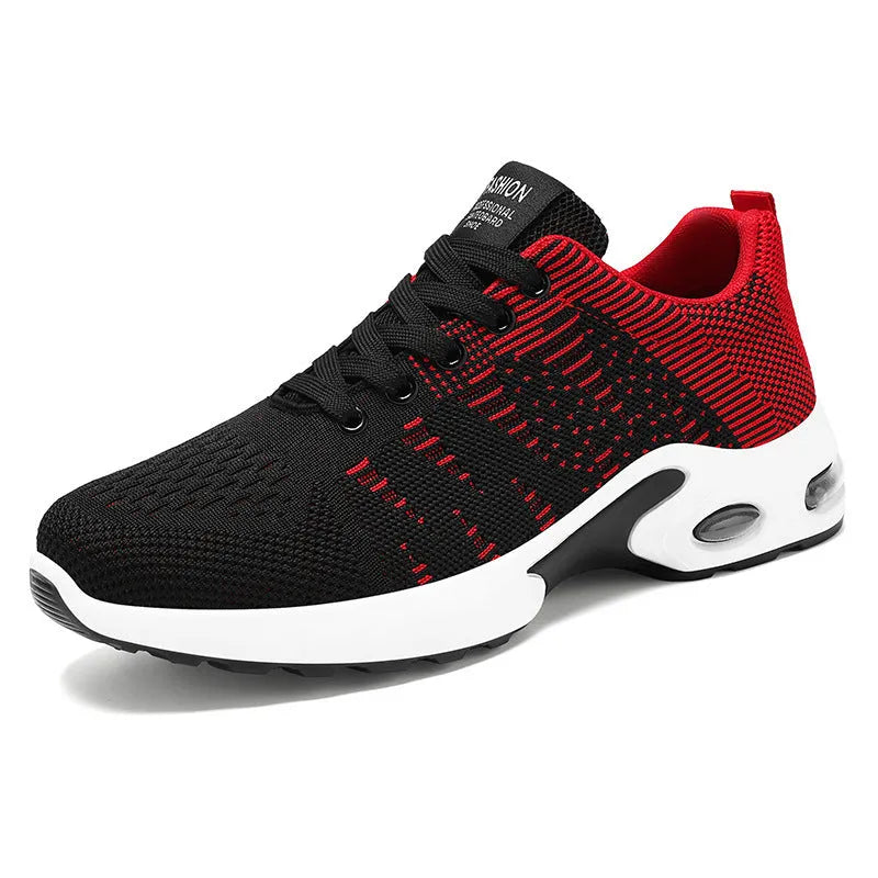 Men's low-top Flyknit mesh sneakers in black and grey colourway with lace-up front