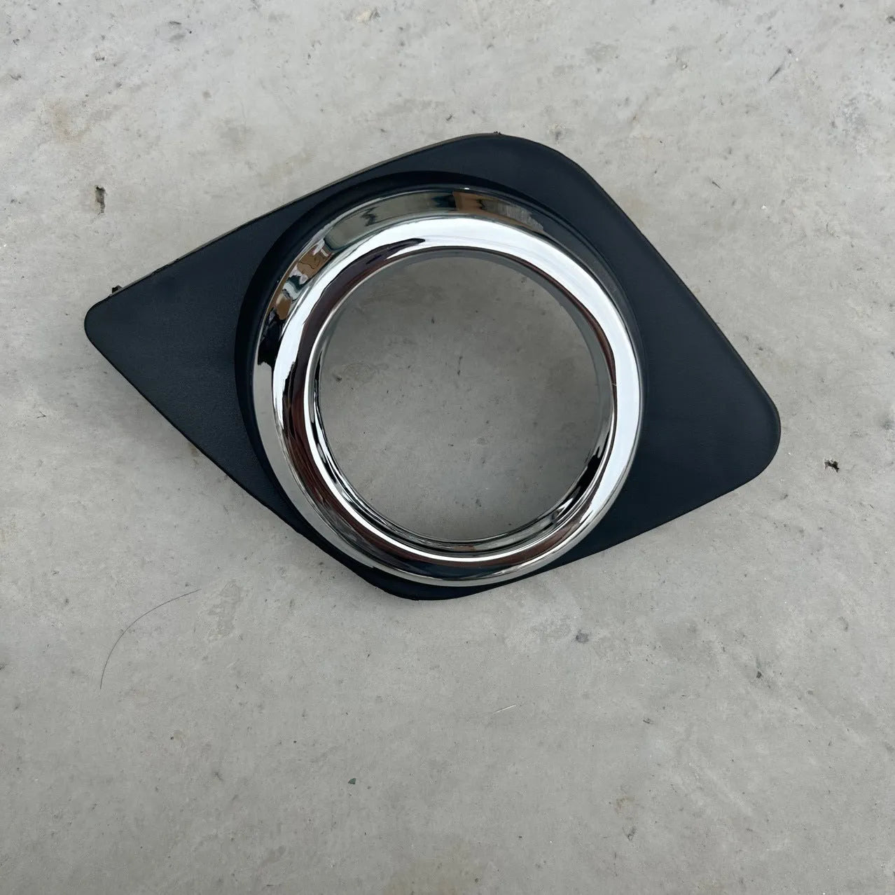 Black RAV4 front bumper anti-fog light covers for driver and co-driver positions