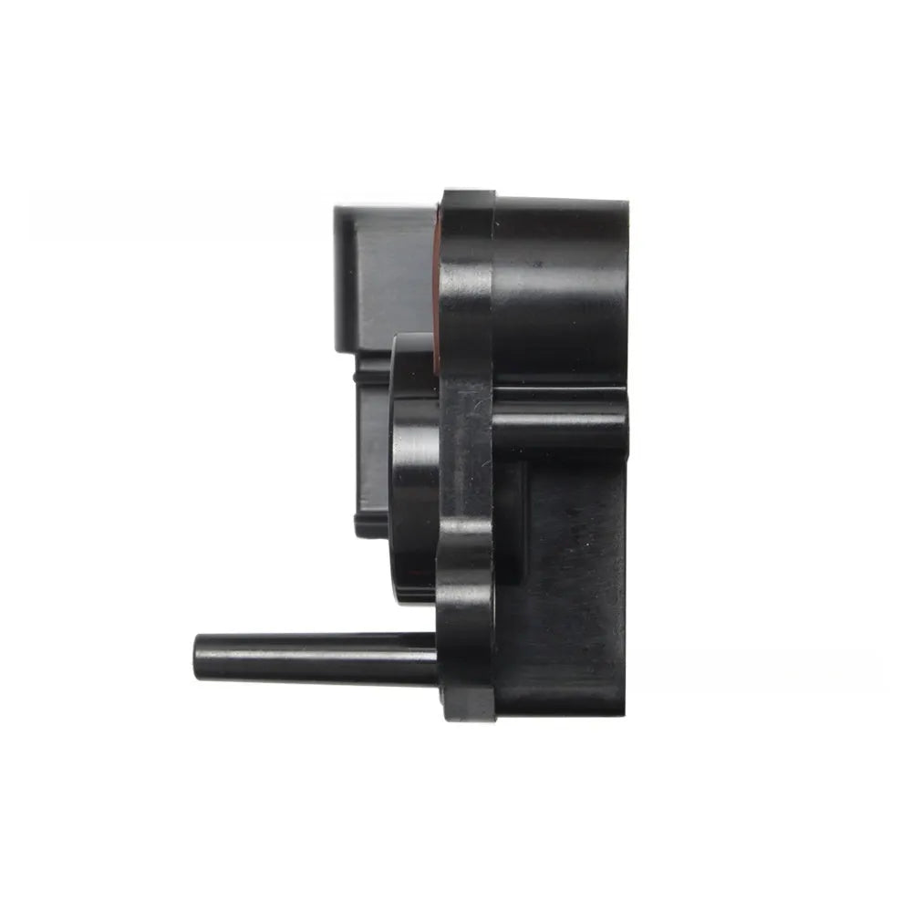 Yamaha Y15Z-TPS throttle position sensor with plastic housing, a replacement part for Y15ZR, NMAX, EGO S, and FZ150 motorcycles.