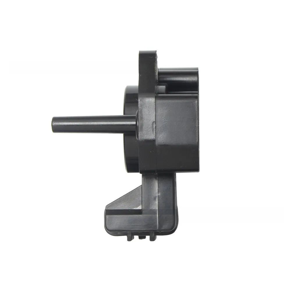 Yamaha Y15Z-TPS throttle position sensor with plastic housing, a replacement part for Y15ZR, NMAX, EGO S, and FZ150 motorcycles.