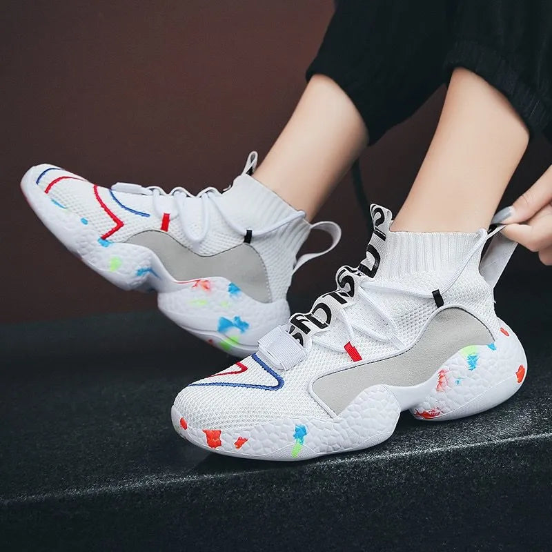 Men's camouflage striped sneakers with mesh upper and vulcanised rubber sole.