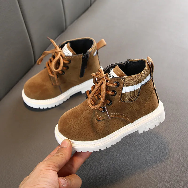 Children's Martin snow boots in solid colour with side zipper, synthetic leather upper, rubber sole