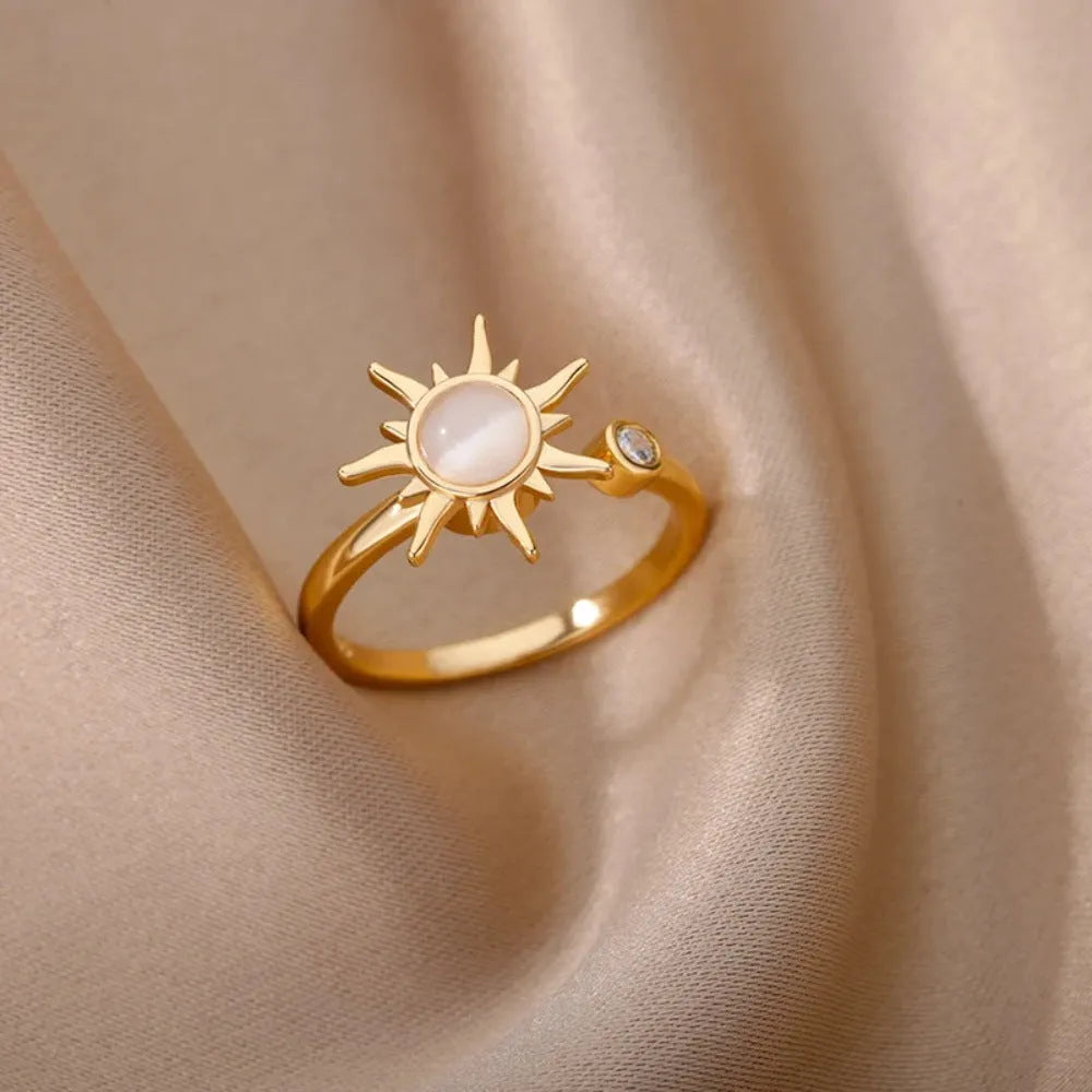Adjustable copper decompression ring with 360-degree rotation in gold finish