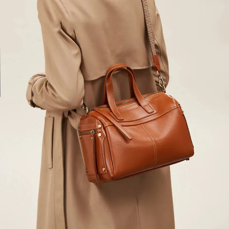 Large capacity first layer cowhide shoulder bag for middle-aged women, 27x16x19cm, horizontal square, zip compartments