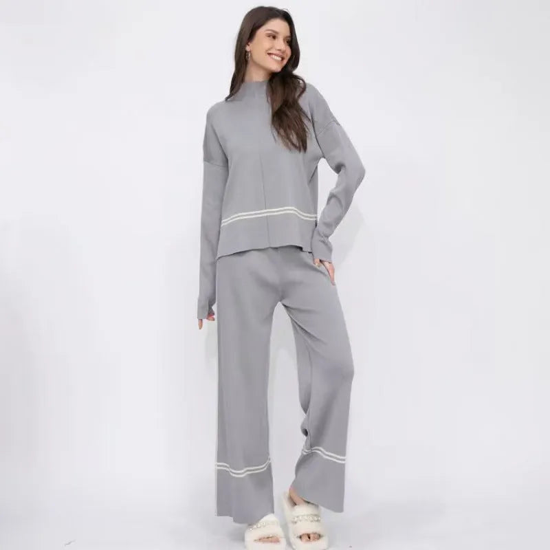 Womens knitted two-piece set in polyester and mercerised cotton, five colour options, one size