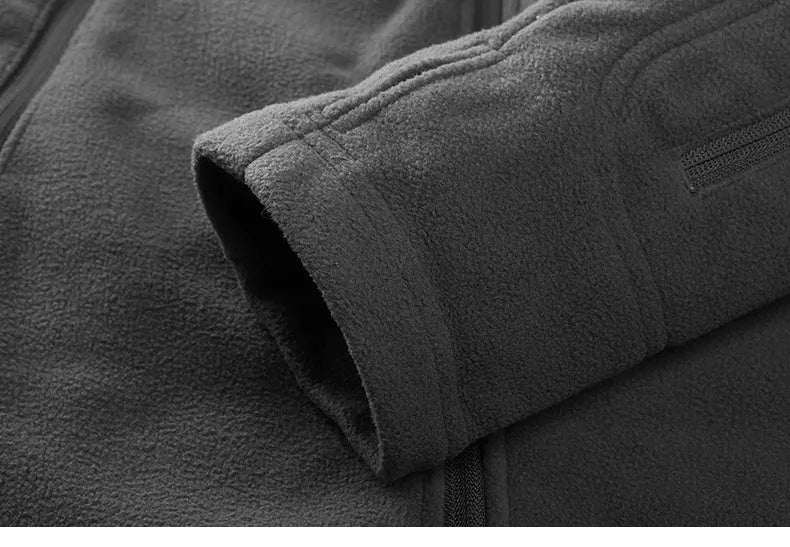 Thick military army fleece jacket for men in Army Green with turn-down collar and zipper
