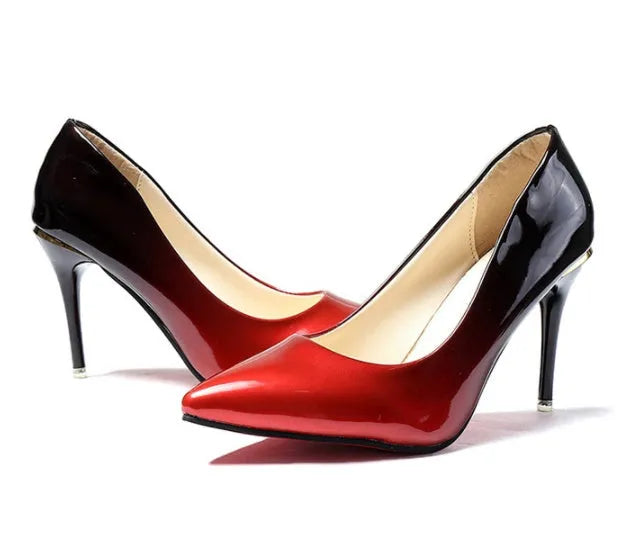 Gradient high heels with pointed toe, leather stitching, rubber sole and leather lining, in grey or red
