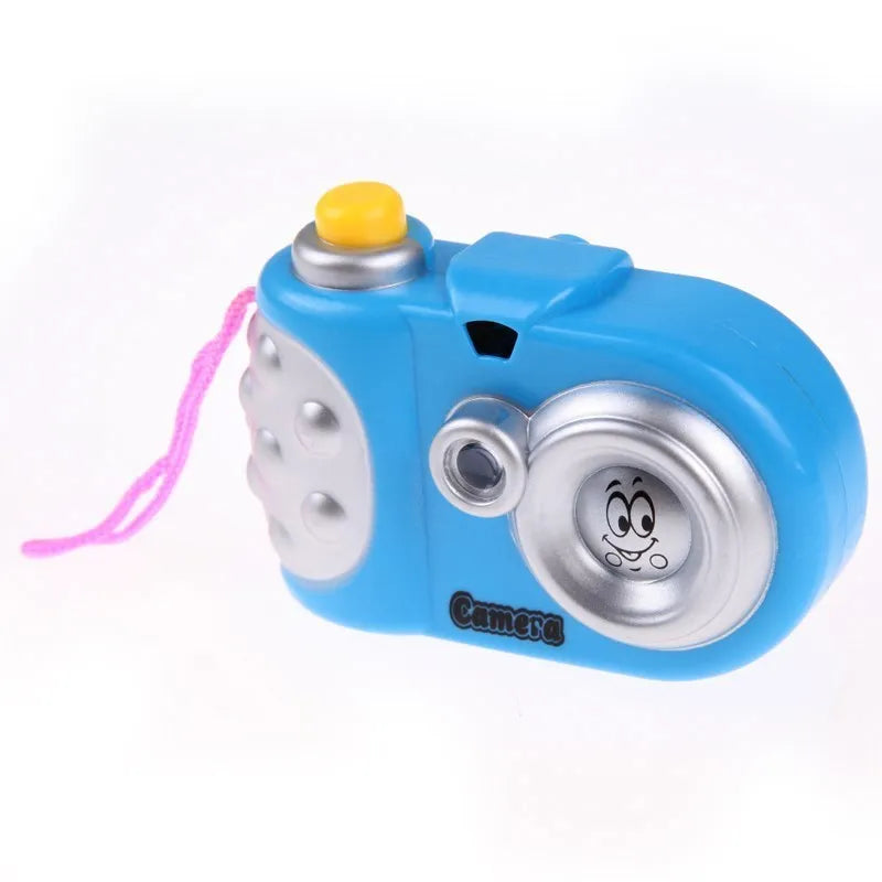 Kids plastic projection camera toy showing animal images, with blue or pink colour options.
