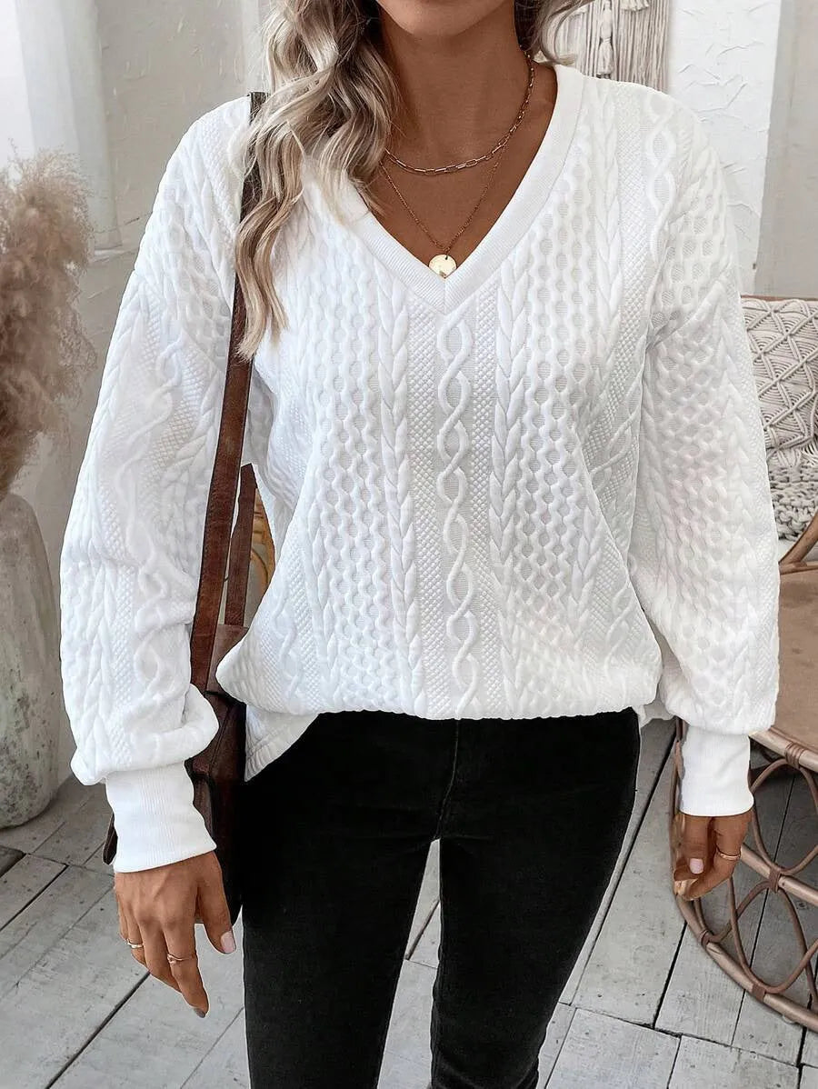 Milky white loose fit casual T-shirt with 3D pattern design and long sleeves