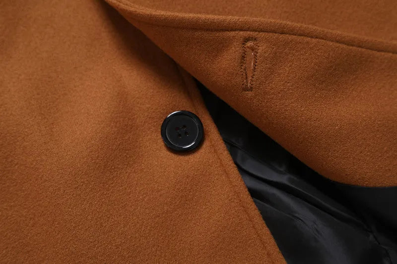Solid-colour form-fitting khaki woolen coat for men autumn, front view