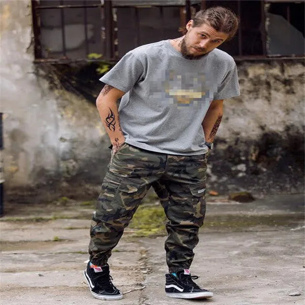 Men's camouflage slim fit jogger trousers with ankle cuffs, cotton blend streetwear pants