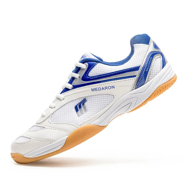 Table tennis training shoes with synthetic leather upper and round toe design