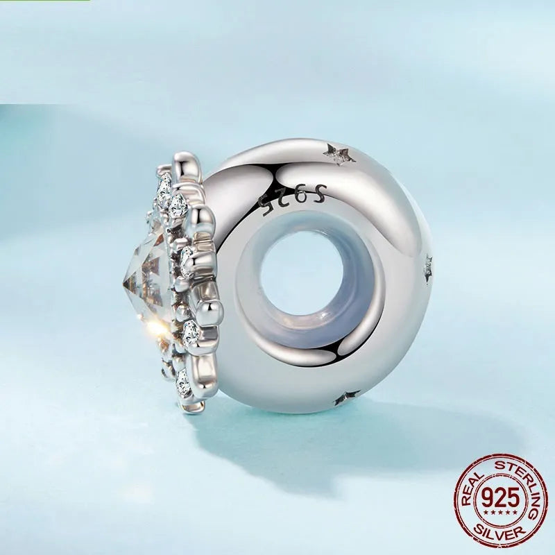 S925 sterling silver sunflower spacer bead with silicone positioning, 0.9cm height and width, 0.45cm aperture, on white background